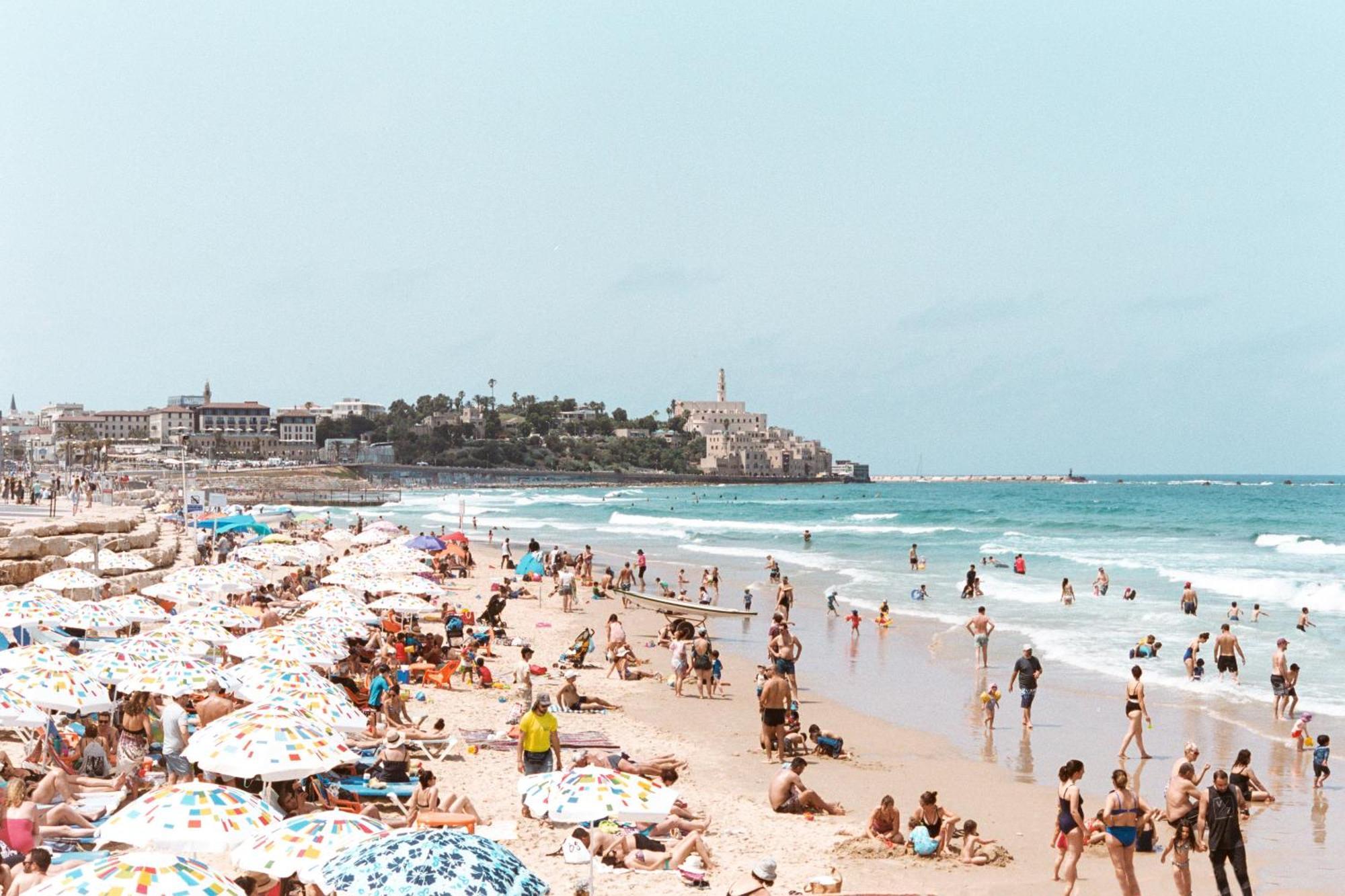 Wom Beach Pod Hotel - A Member Of Brown Hotels テル・アビブ エクステリア 写真