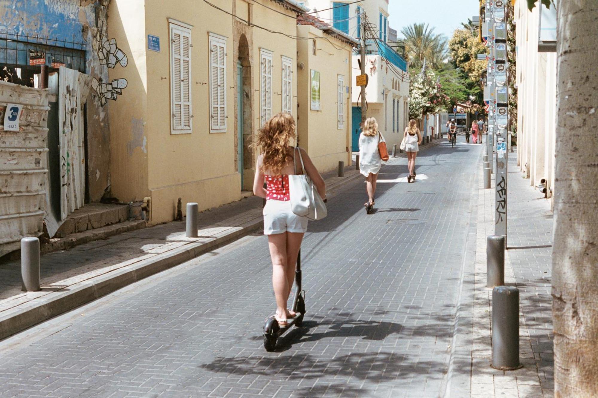 Wom Beach Pod Hotel - A Member Of Brown Hotels テル・アビブ エクステリア 写真