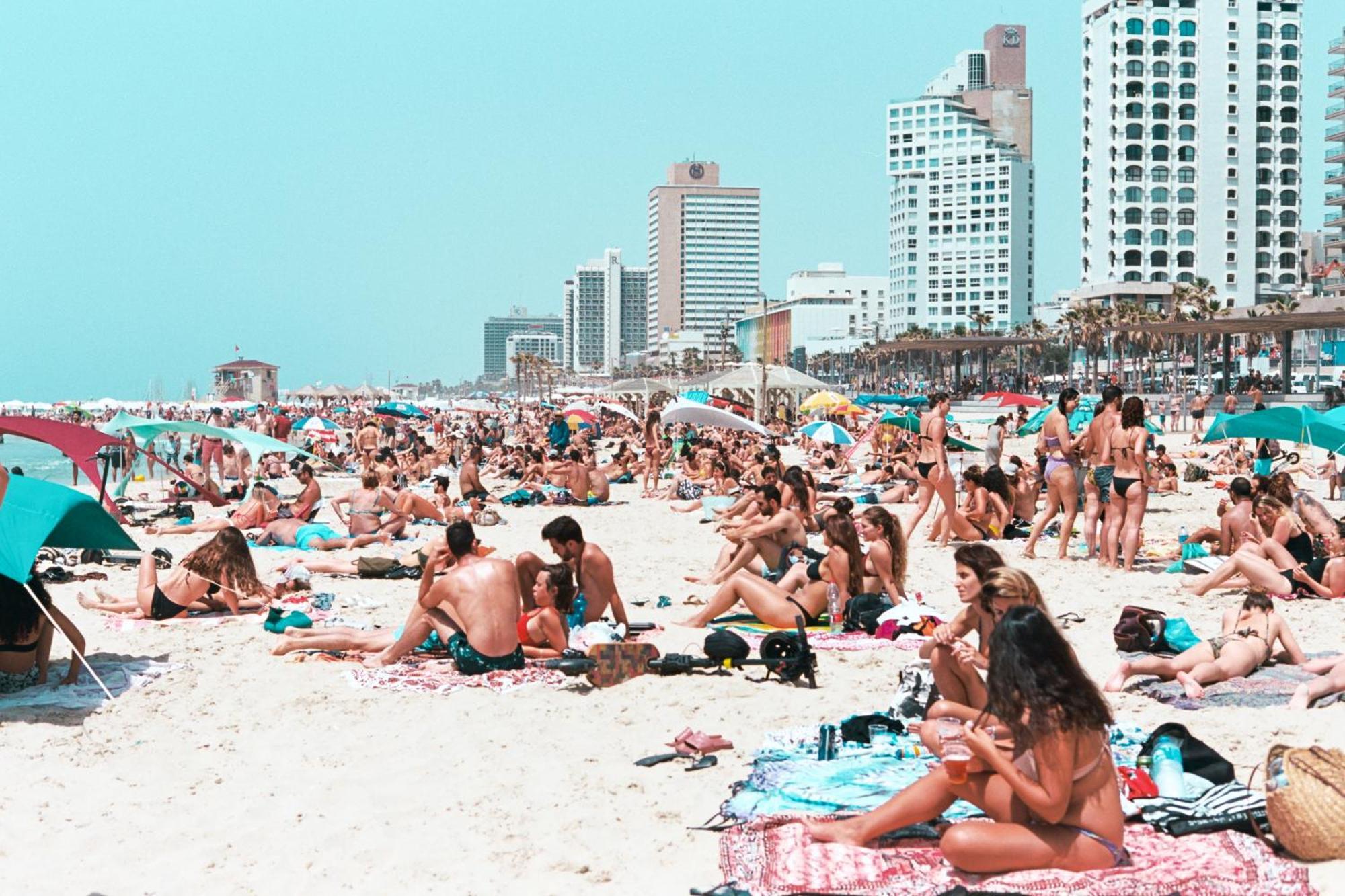 Wom Beach Pod Hotel - A Member Of Brown Hotels テル・アビブ エクステリア 写真