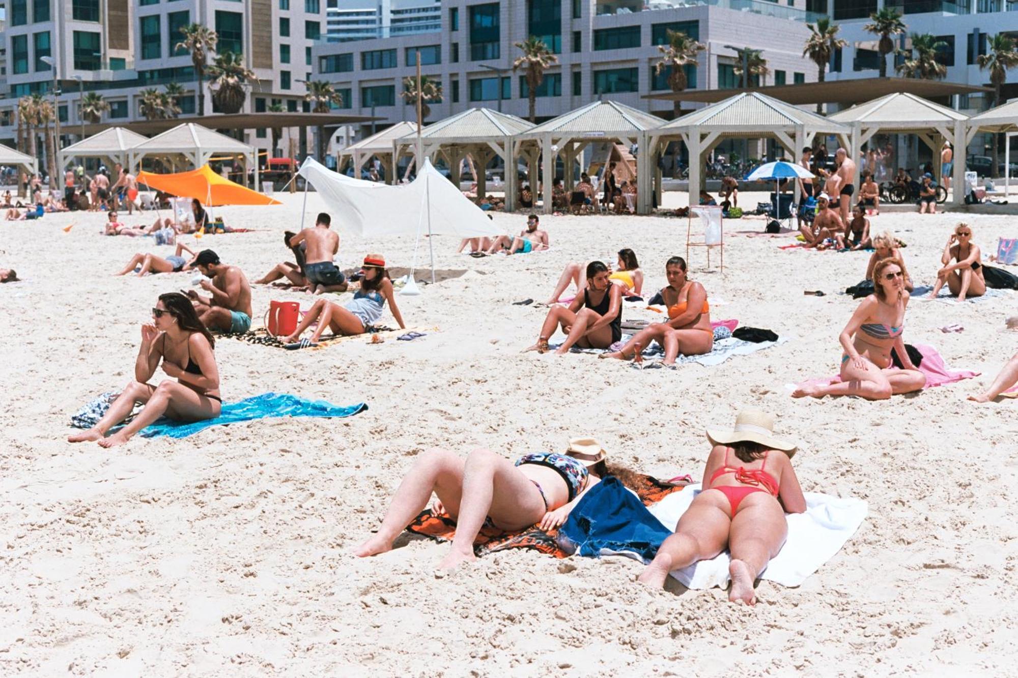 Wom Beach Pod Hotel - A Member Of Brown Hotels テル・アビブ エクステリア 写真